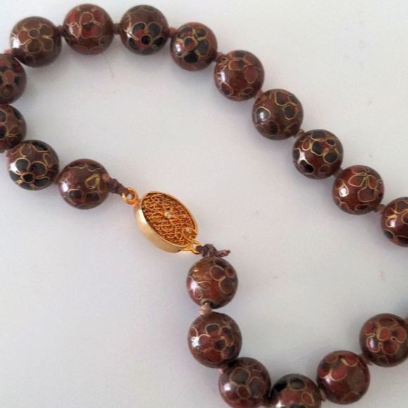 Beaded necklace - Picture 4 of 6